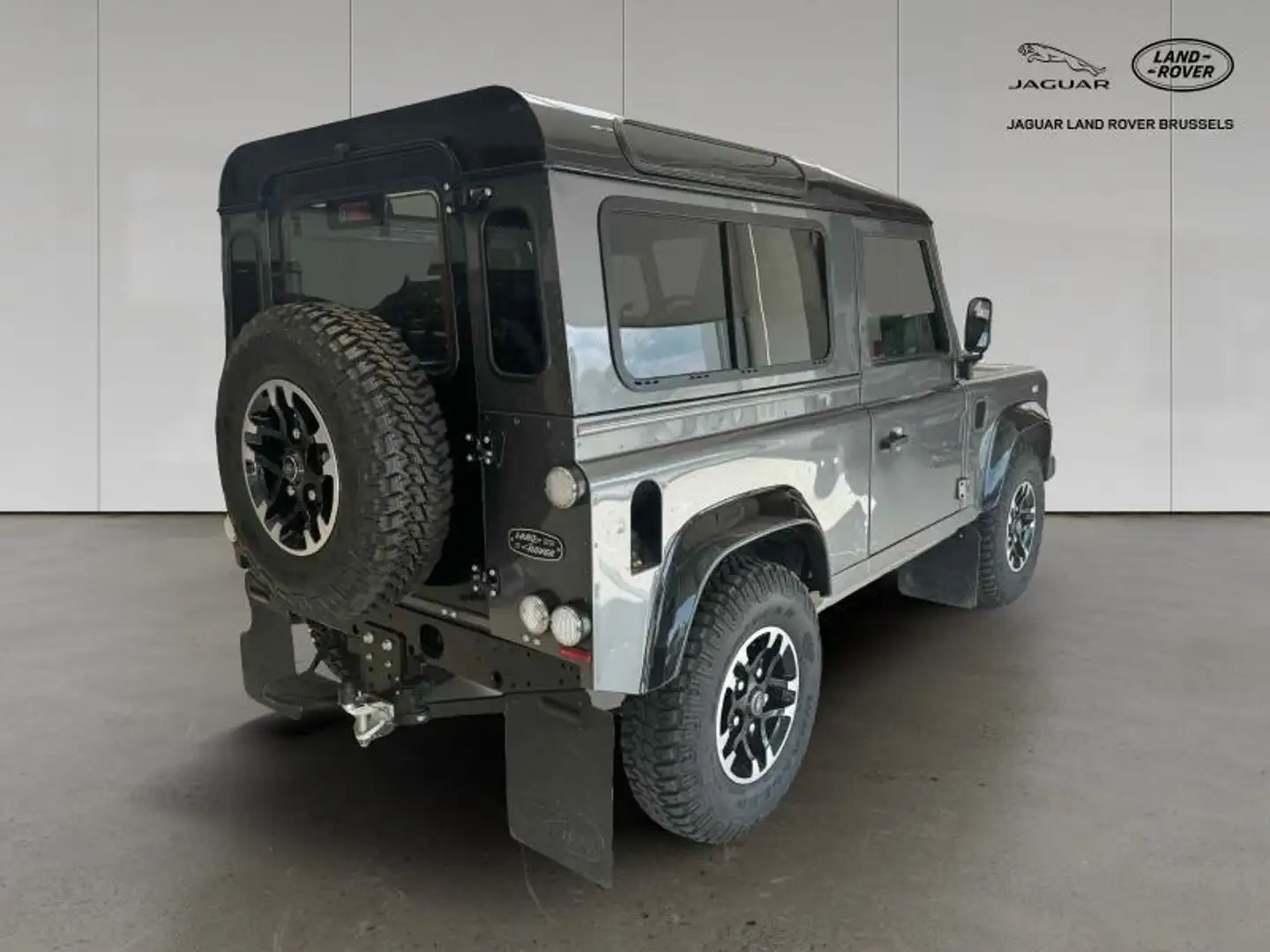 Land Rover Defender 90 Adventure Edition - Dêpot-Vente Gris - 2