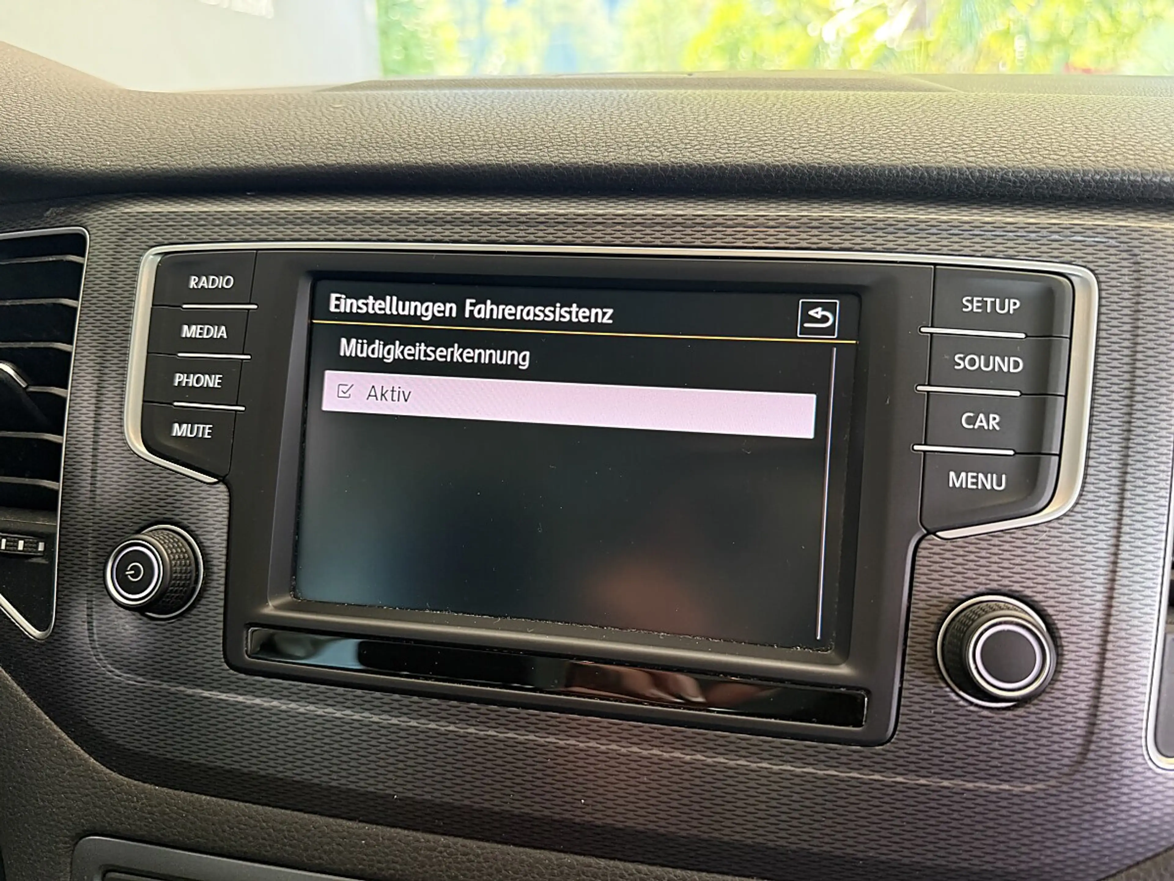 Volkswagen Golf Sportsvan 1,6 TDI Lounge *PDC*Sitzheizung*AHV schwenkbar* — photo 14