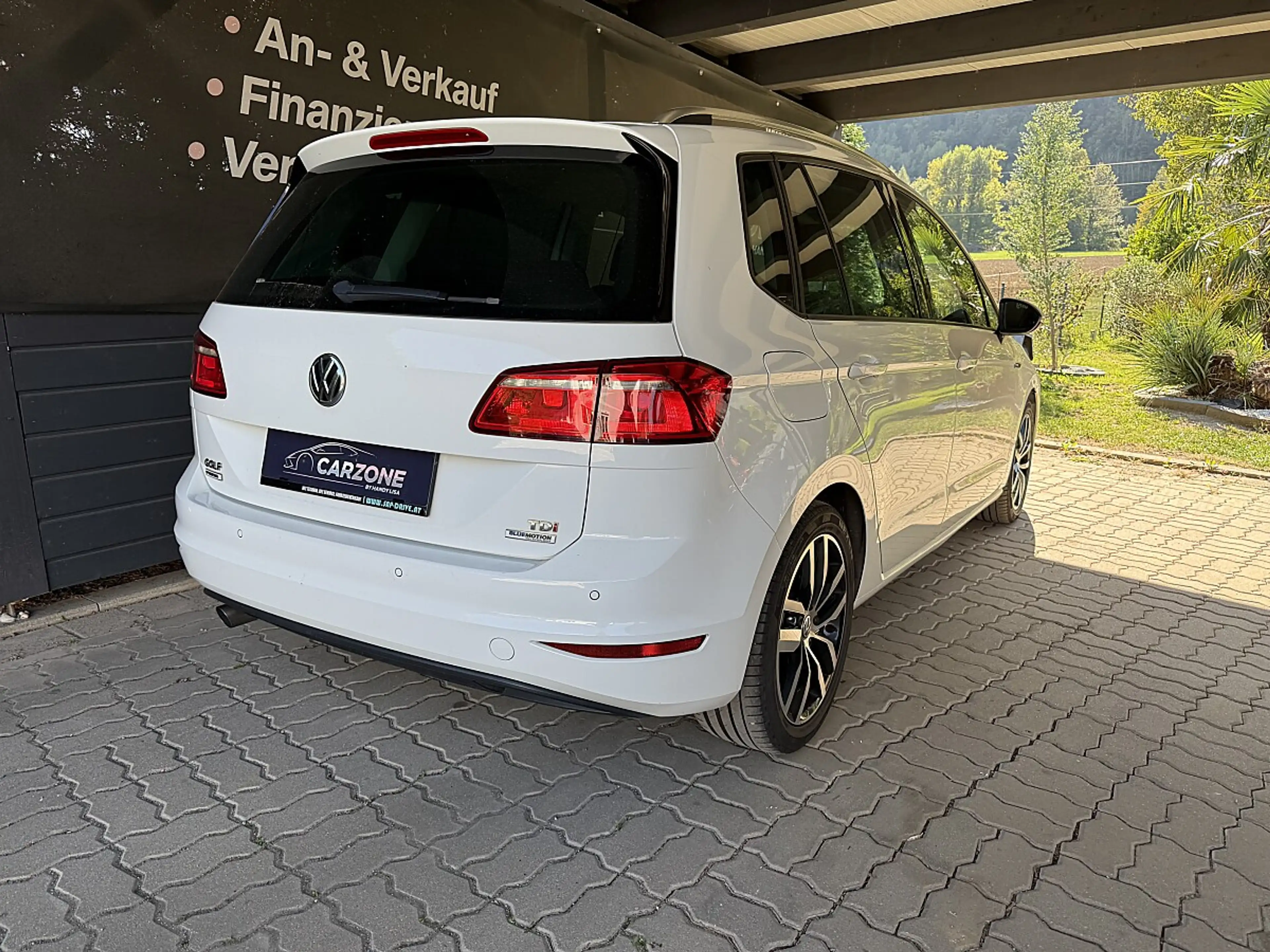 Volkswagen Golf Sportsvan 1,6 TDI Lounge *PDC*Sitzheizung*AHV schwenkbar* — photo 4
