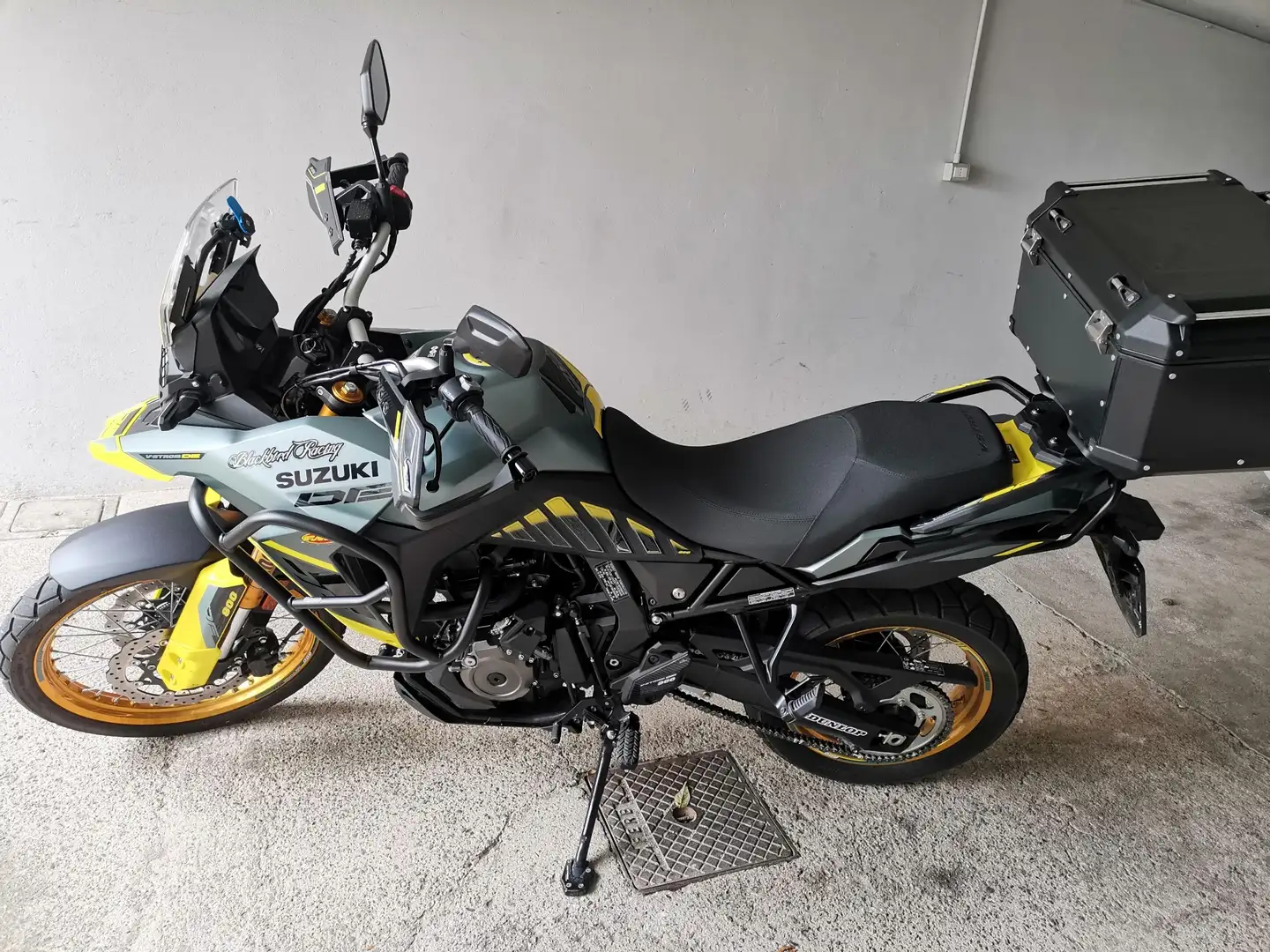 Suzuki V-Strom 800DE Verde - 1