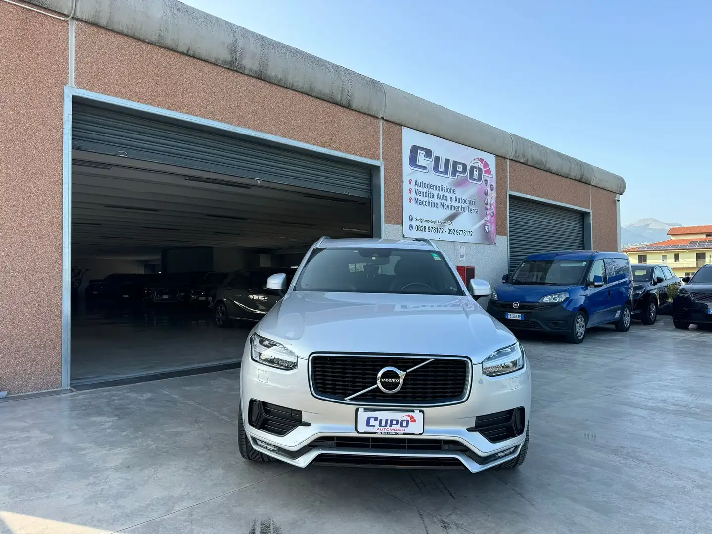 Volvo XC90 2.0 d5 R-design awd 235cv geartronic my18 Ezüst - 2
