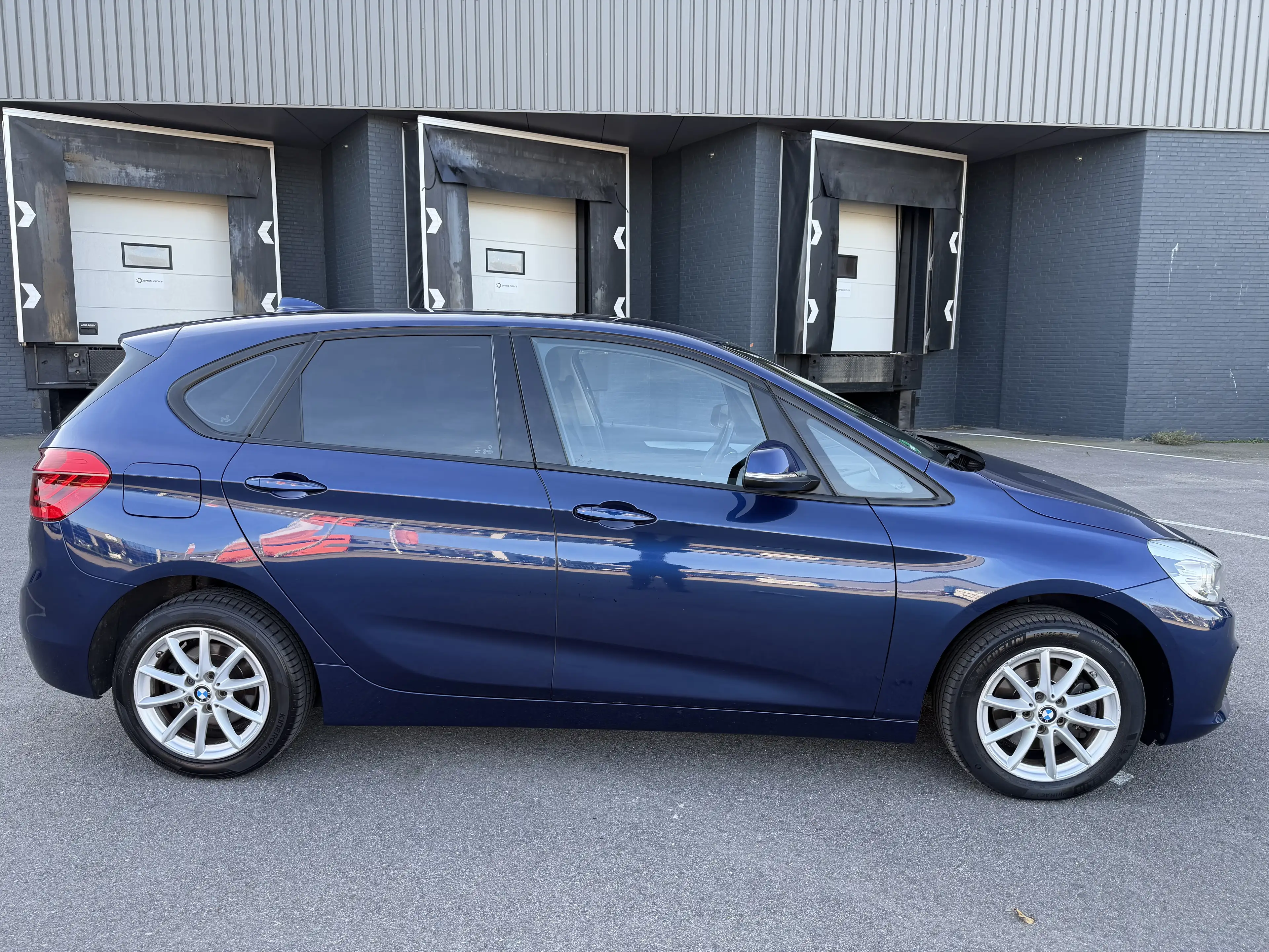 BMW 218 Corp. L. Exec Automaat| Trekhaak| Cruise| APK — photo 2