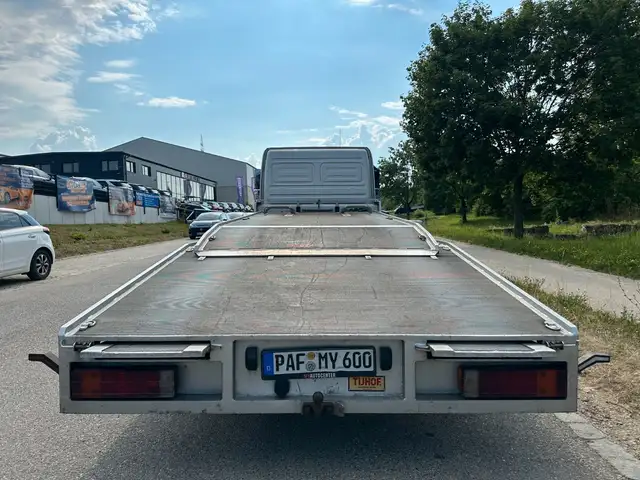 Mercedes-Benz Unknown Model view 5