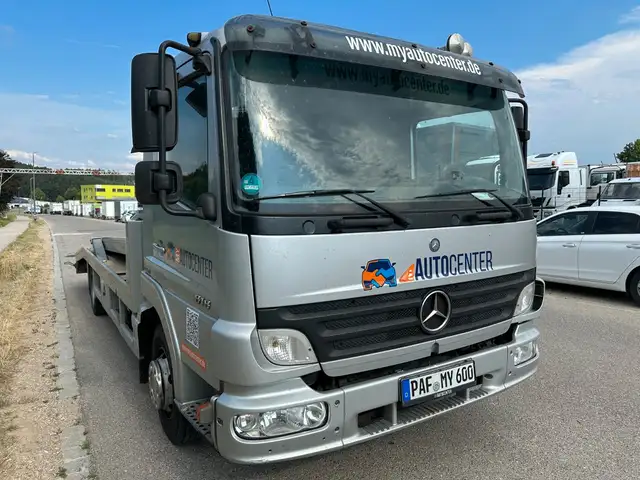Mercedes-Benz Unknown Model view 10