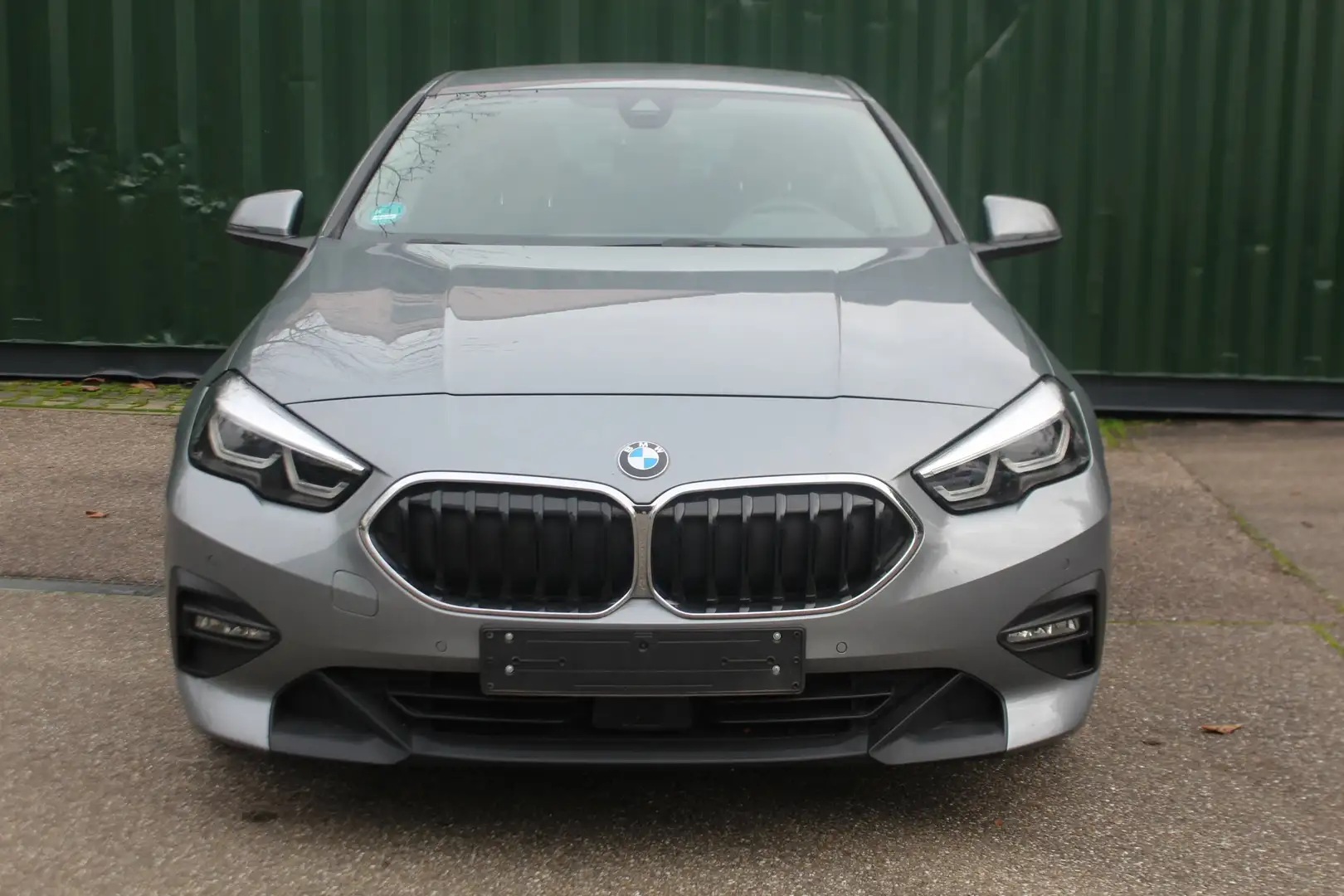BMW 218 i Gran Coupé Advantage Navi.LED.ACC.RFK.HiFi Grau - 2