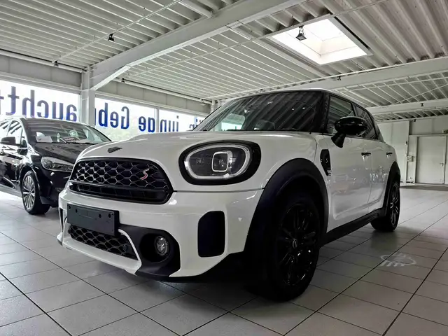 MINI Cooper S Countryman COUNTRYMAN All4 Sport-Aut. Navi Kamera PanoramaDach HuD E-Sport-Sitze Classic Trim
