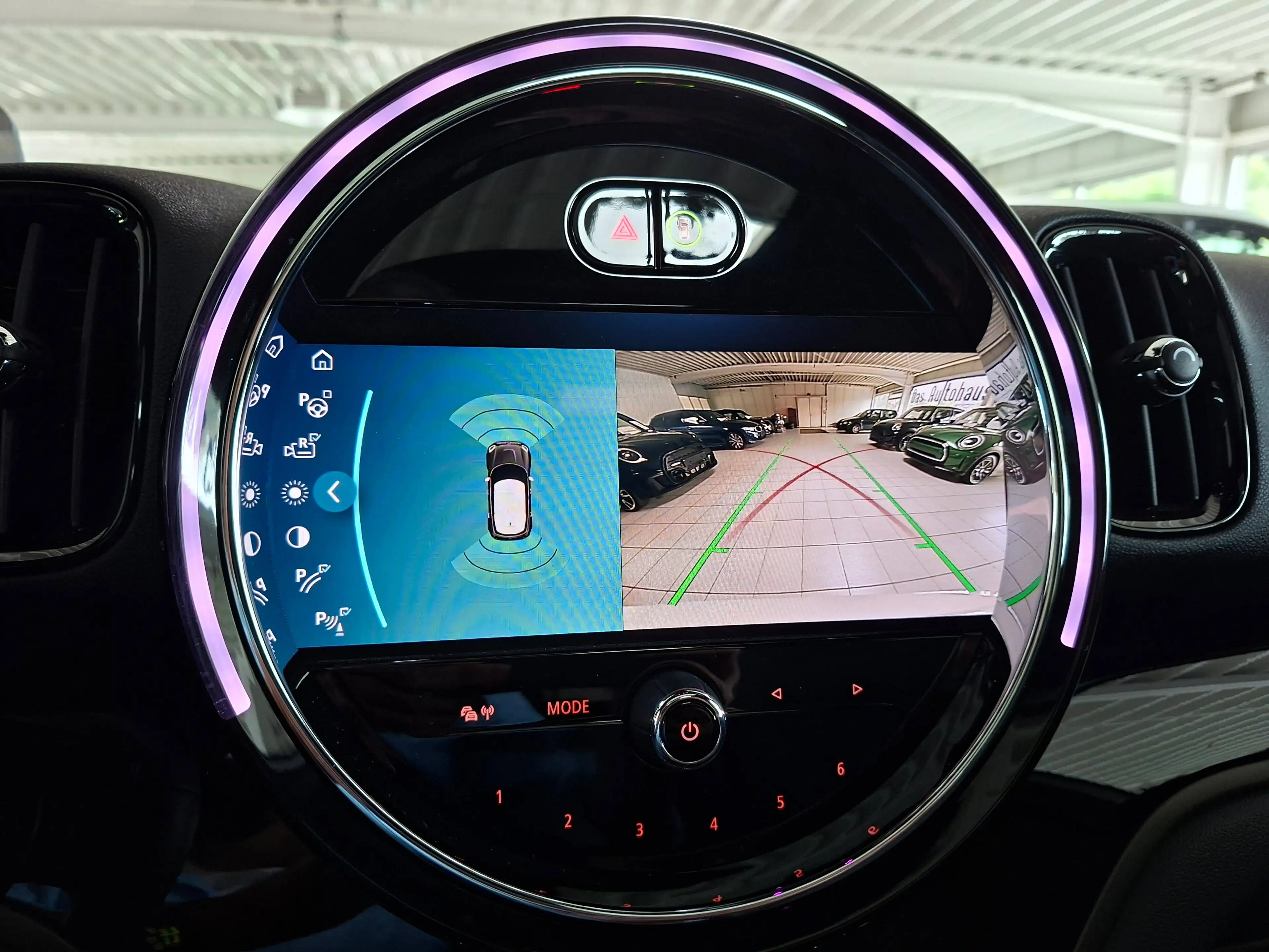 MINI Cooper S Countryman COUNTRYMAN All4 Sport-Aut. Navi Kamera PanoramaDach HuD E-Sport-Sitze Classic Trim — photo 16