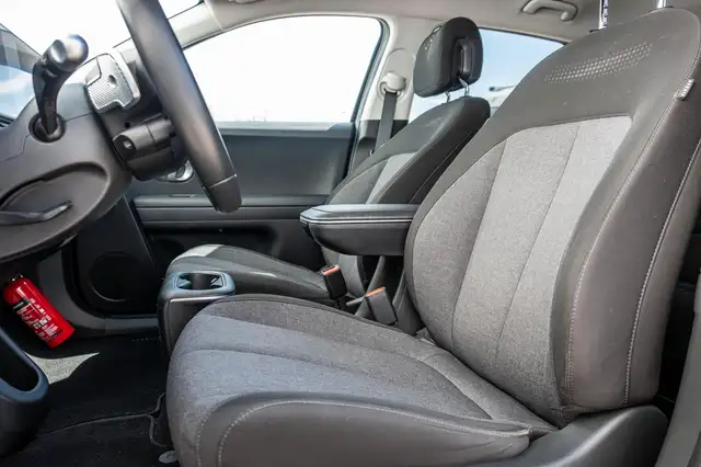 Hyundai Ioniq 5 view 8