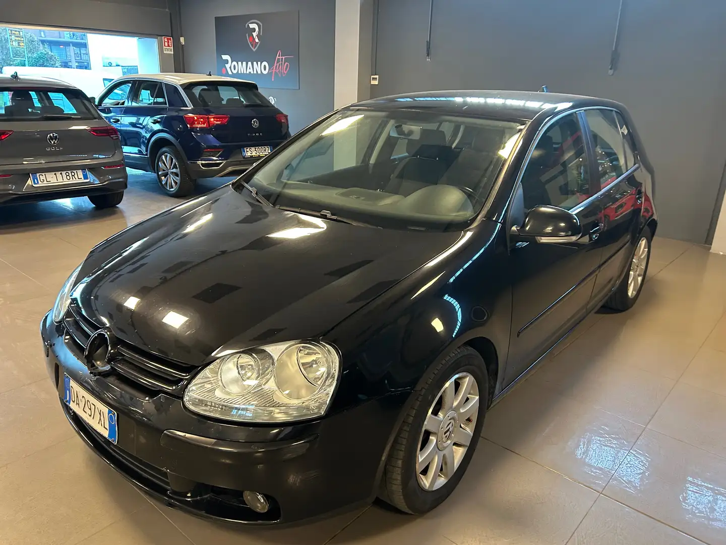 Volkswagen Golf Golf V 2003 5p 2.0 tdi Sportline dpf Zwart - 2