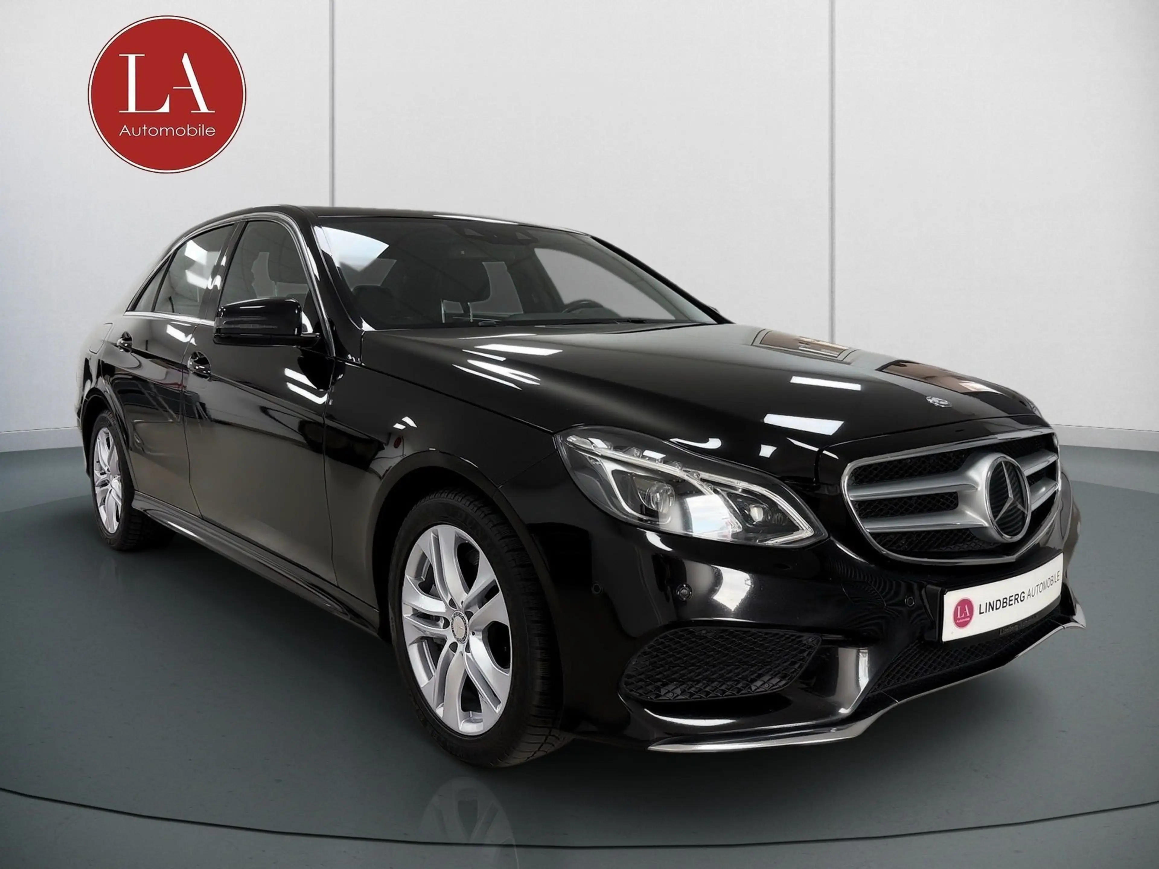 Mercedes-Benz E 350 Avantgarde 4Matic*MEMORY*STZBLFT*DISTR* — photo 3
