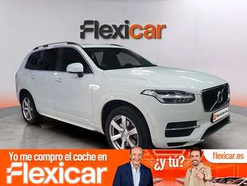 D5 Momentum 7pl. AWD 235 Aut.