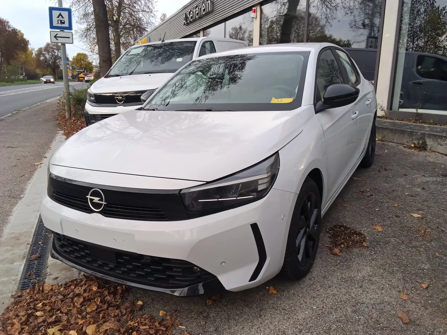 Opel Corsa Edition Hybrid eDTC - 2
