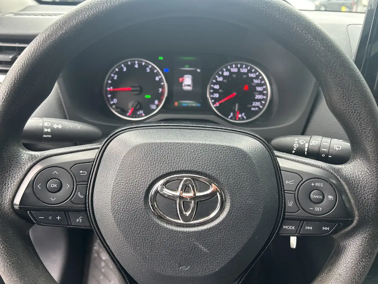 Toyota RAV 4 снимка Toyota RAV 4