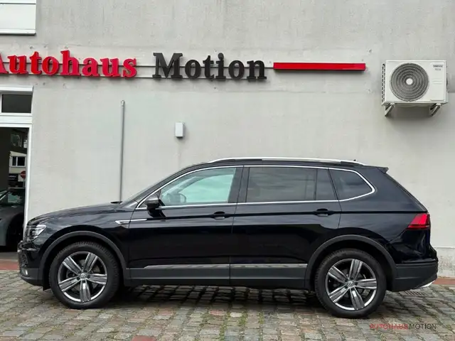 Volkswagen Tiguan Allspace view 8