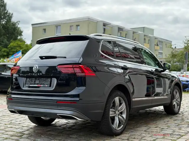 Volkswagen Tiguan Allspace view 5
