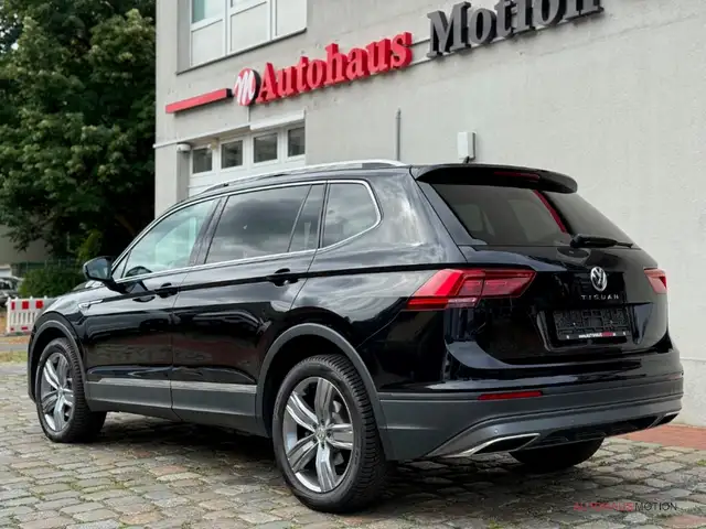 Volkswagen Tiguan Allspace view 7