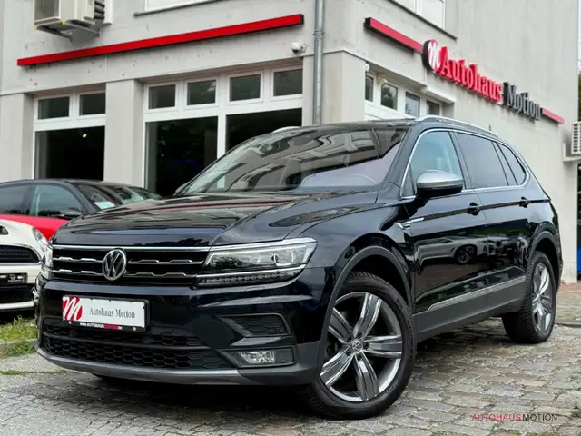 Volkswagen Tiguan Allspace view 2