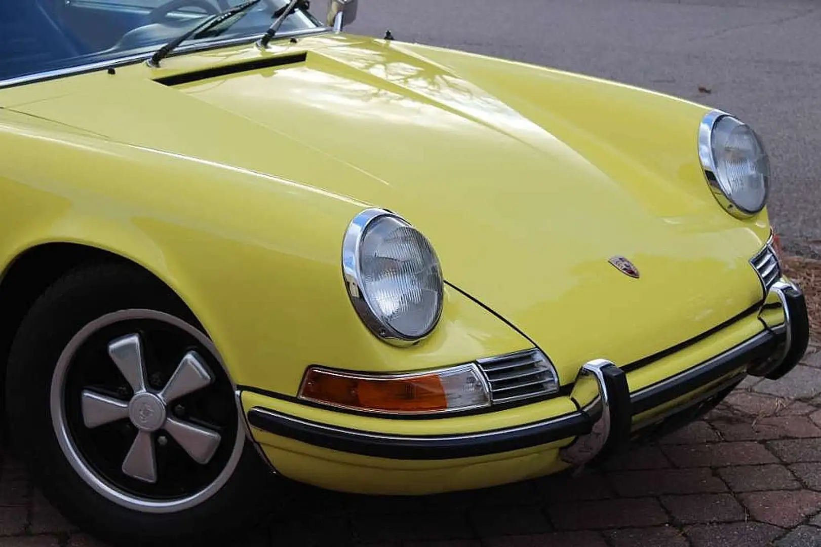 Porsche 911 E Targa 2.4 "Ölklappe" - ANGEBOT !!! Gelb - 2