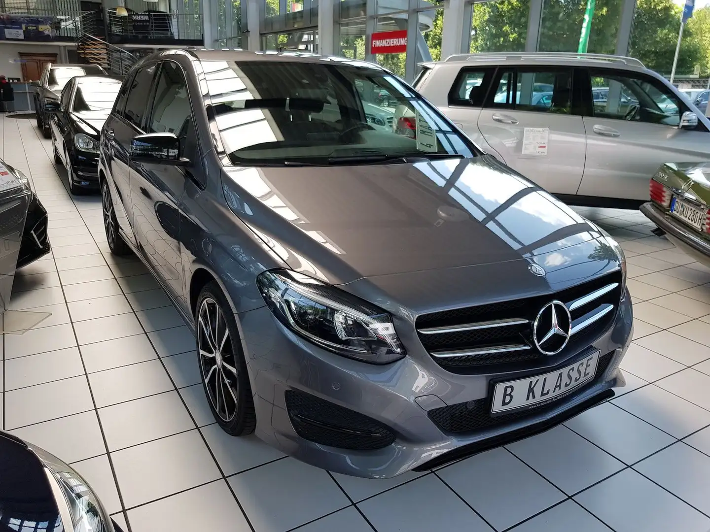 Mercedes-Benz B 220 URBAN LED AUT NIGHT 4MATIC SHZ NAVI TOTWIN Gris - 2