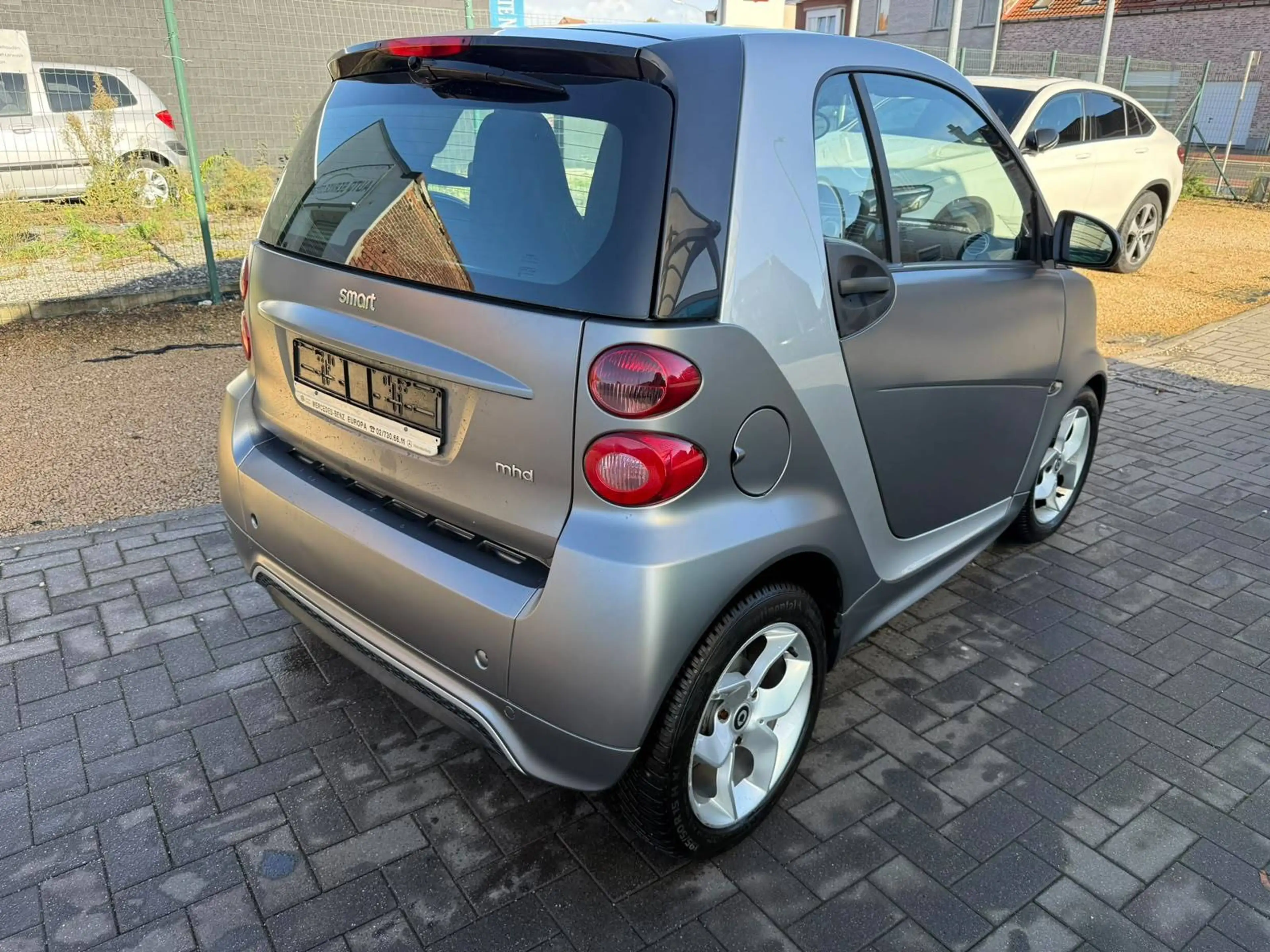 smart forTwo Coupe 1.0i Mhd Edition BoConcept Softouch GARANTIE 1 AN/JAAR — photo 4