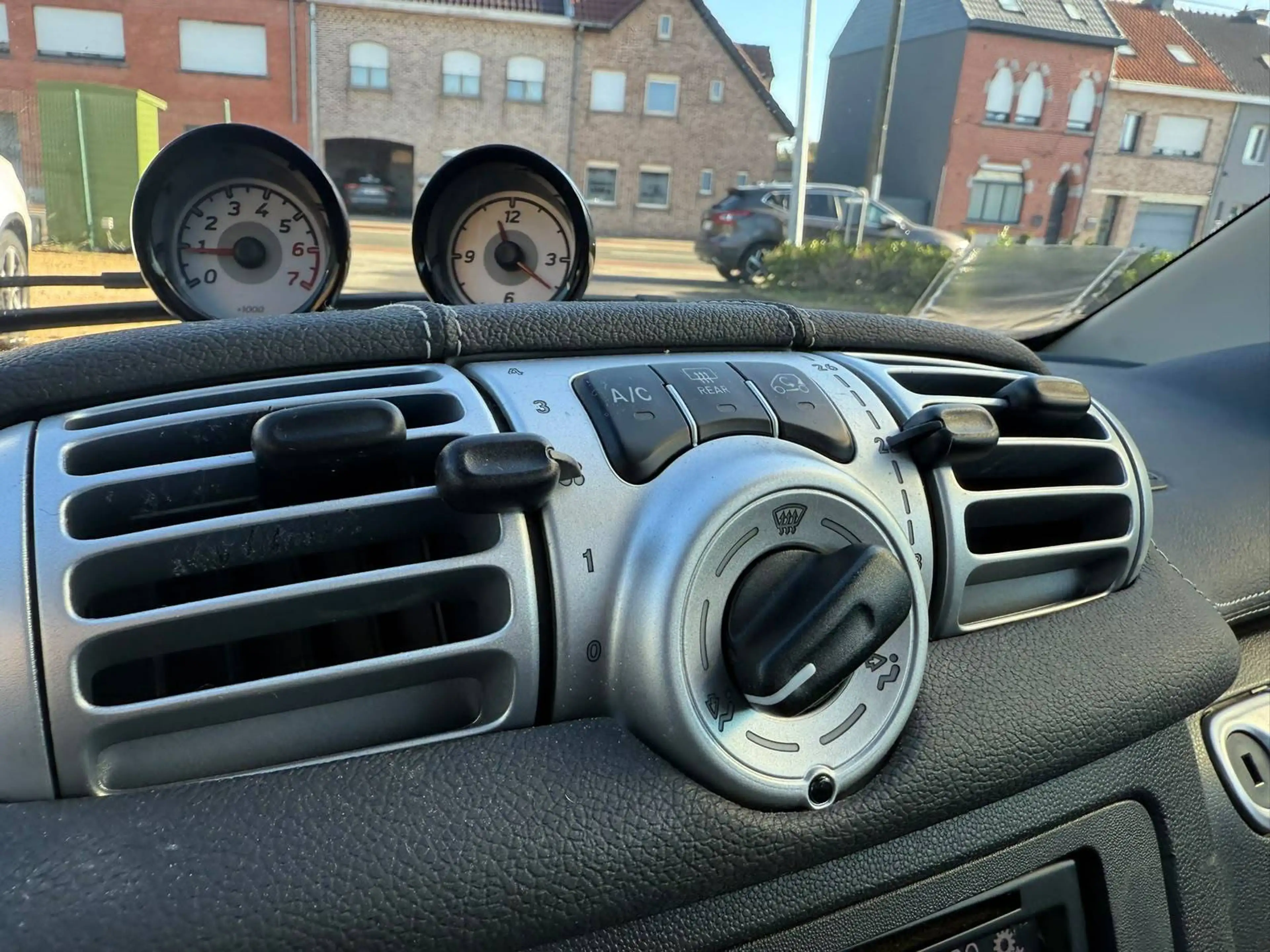 smart forTwo Coupe 1.0i Mhd Edition BoConcept Softouch GARANTIE 1 AN/JAAR — photo 11