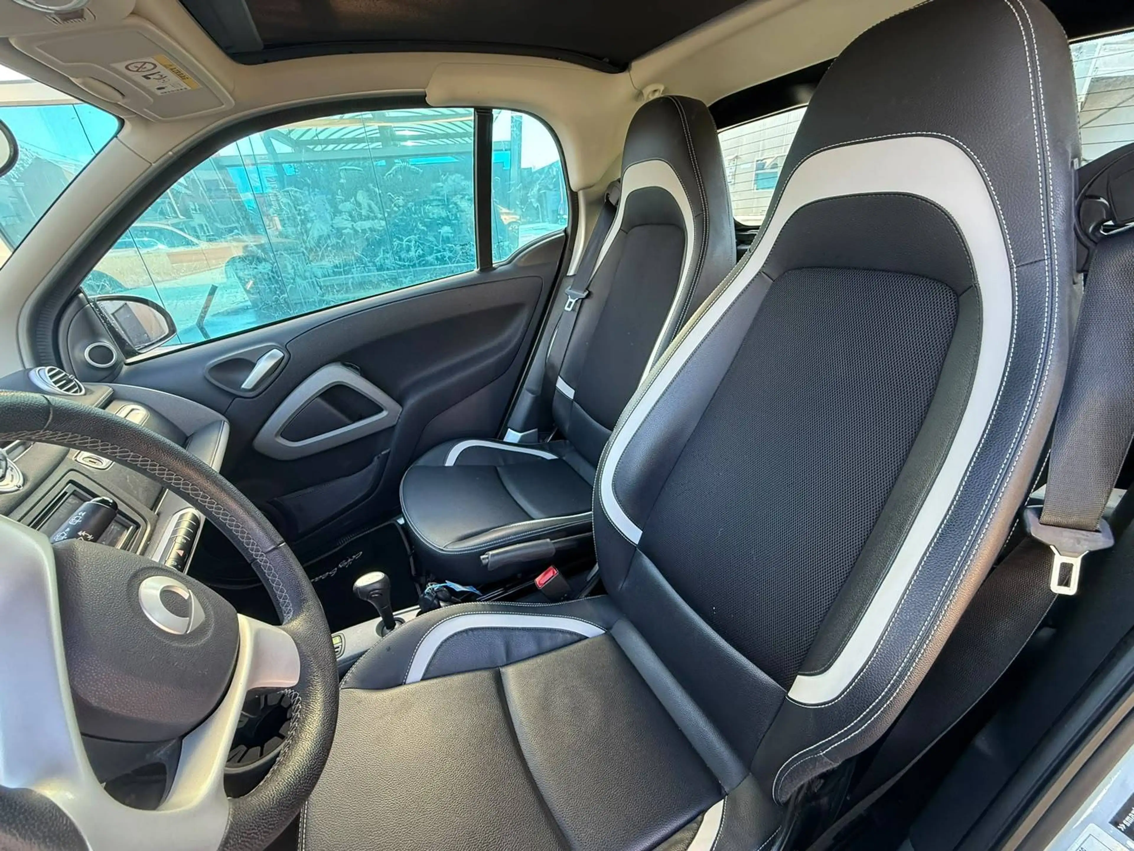 smart forTwo Coupe 1.0i Mhd Edition BoConcept Softouch GARANTIE 1 AN/JAAR — photo 9