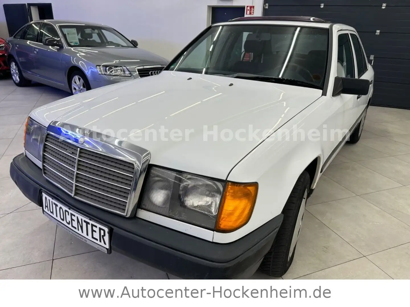 Mercedes-Benz E 230 Automatikgetriebe, Limousine Tüv4/2026 Fehér - 2