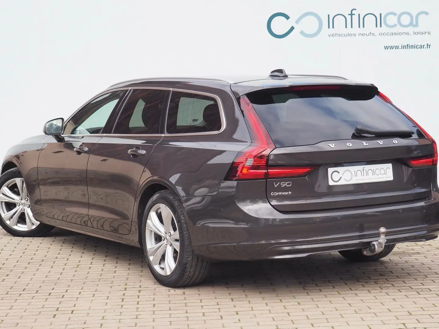 Volvo V90 D3 150 Bva Business Executive + Attel. + Caméra Grey - 2