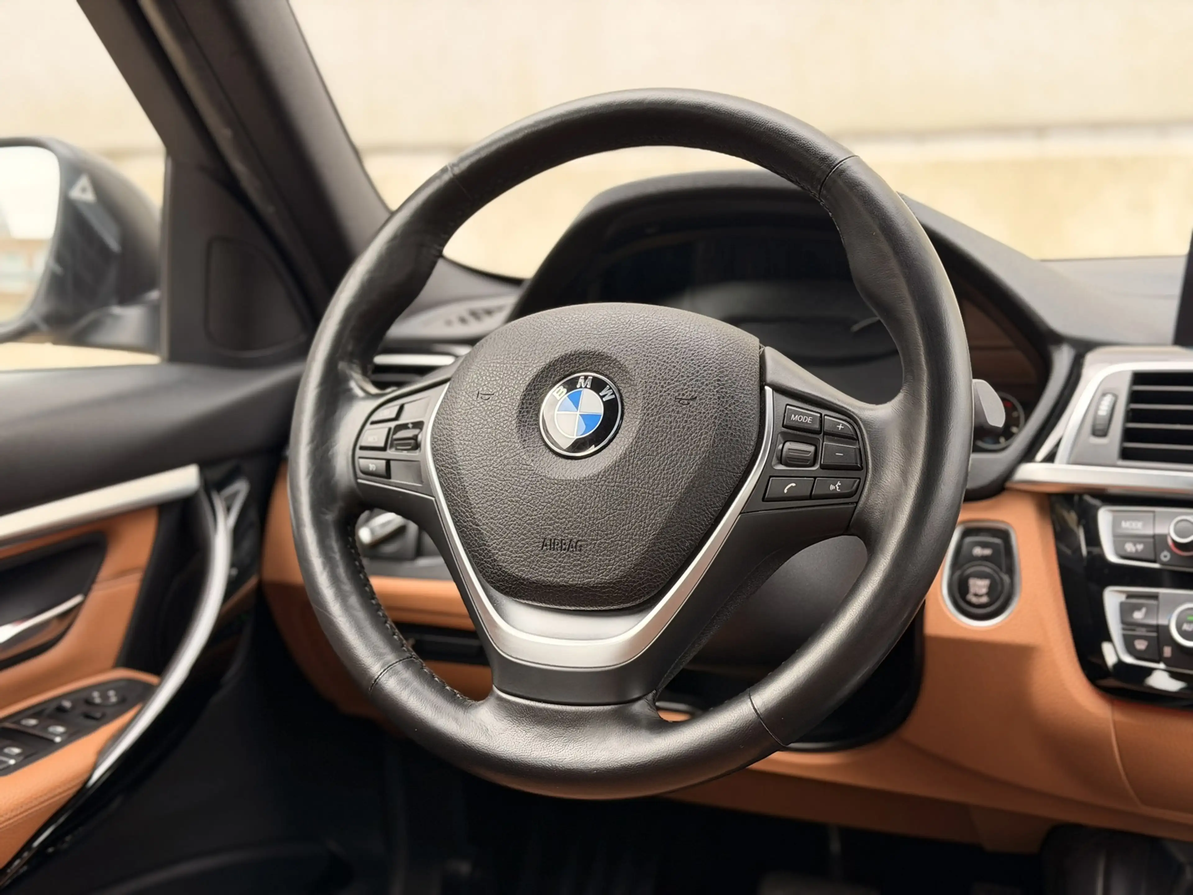 BMW 318 3-serie 318i Luxury Line Aut. Leder LED Virtual Ca — photo 14