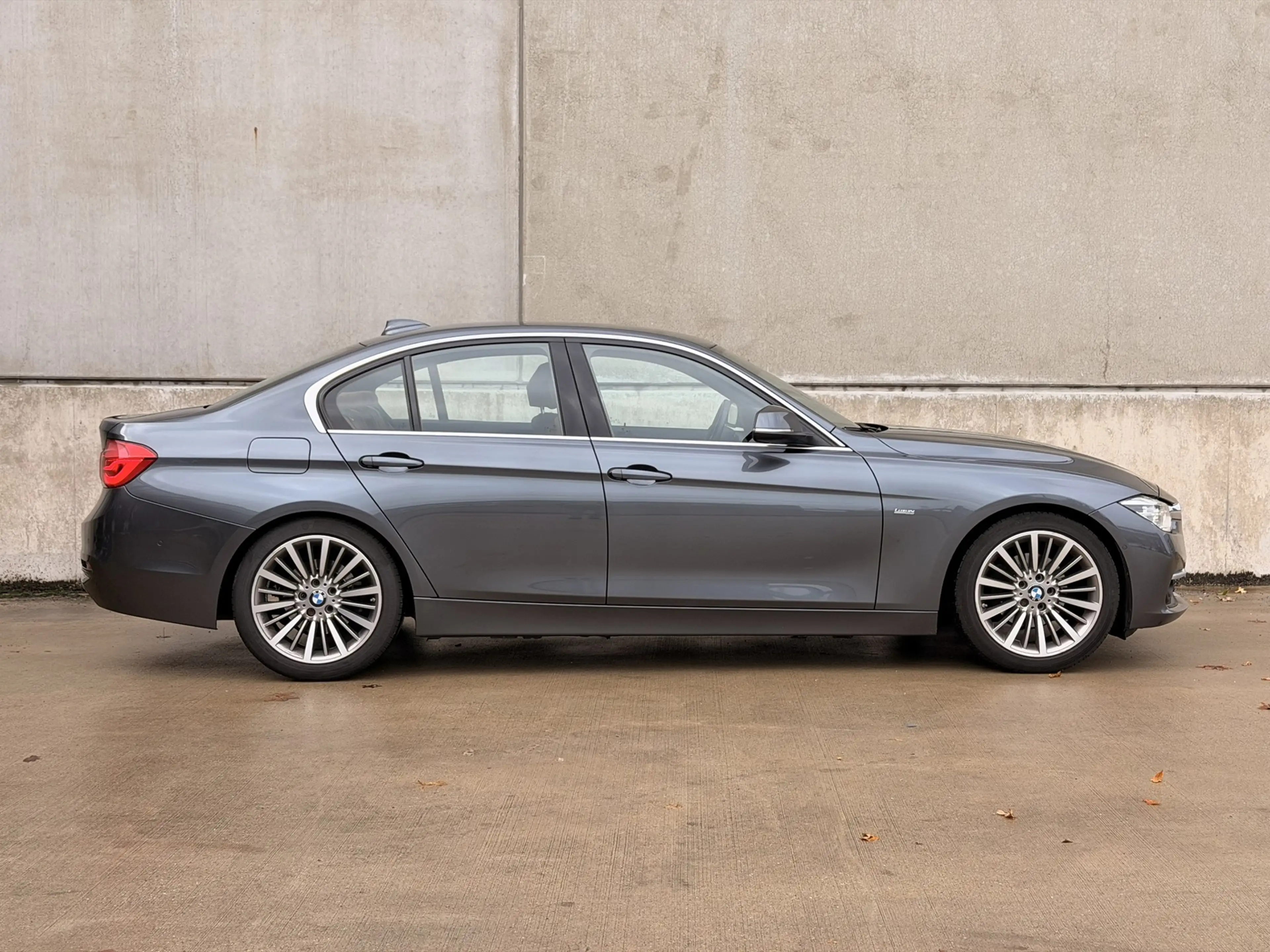 BMW 318 3-serie 318i Luxury Line Aut. Leder LED Virtual Ca — photo 8