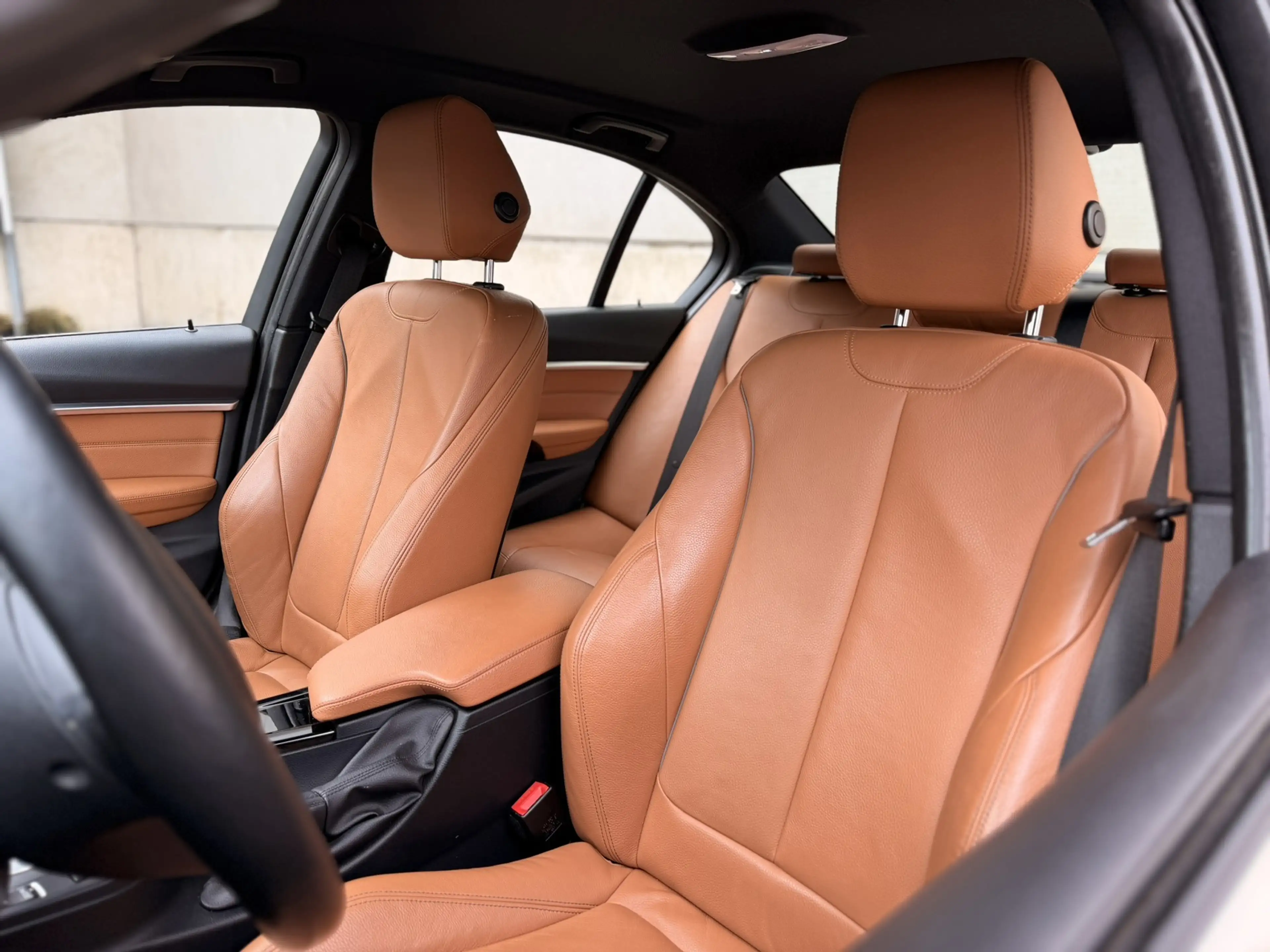 BMW 318 3-serie 318i Luxury Line Aut. Leder LED Virtual Ca — photo 10