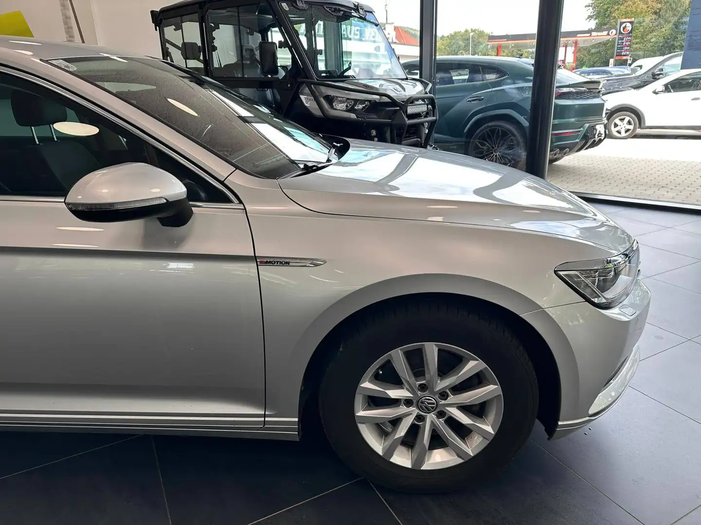 Volkswagen Passat Variant Comfortline 4Motion BMT/Start-Stop Grau - 2
