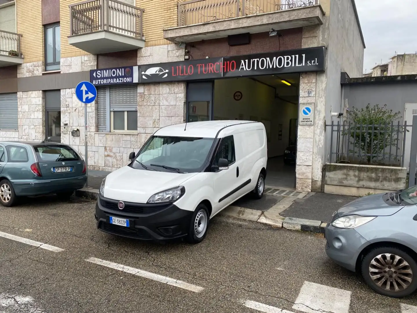 Fiat Doblo 1.6 MJT 105CV S&S PL-TN Cargo Maxi€13900+ IVA Bianco - 1