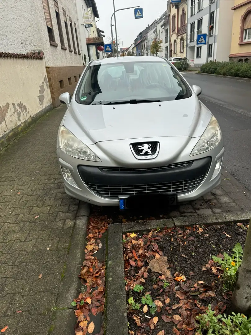 Peugeot 308 120 VTi Tendance - 2