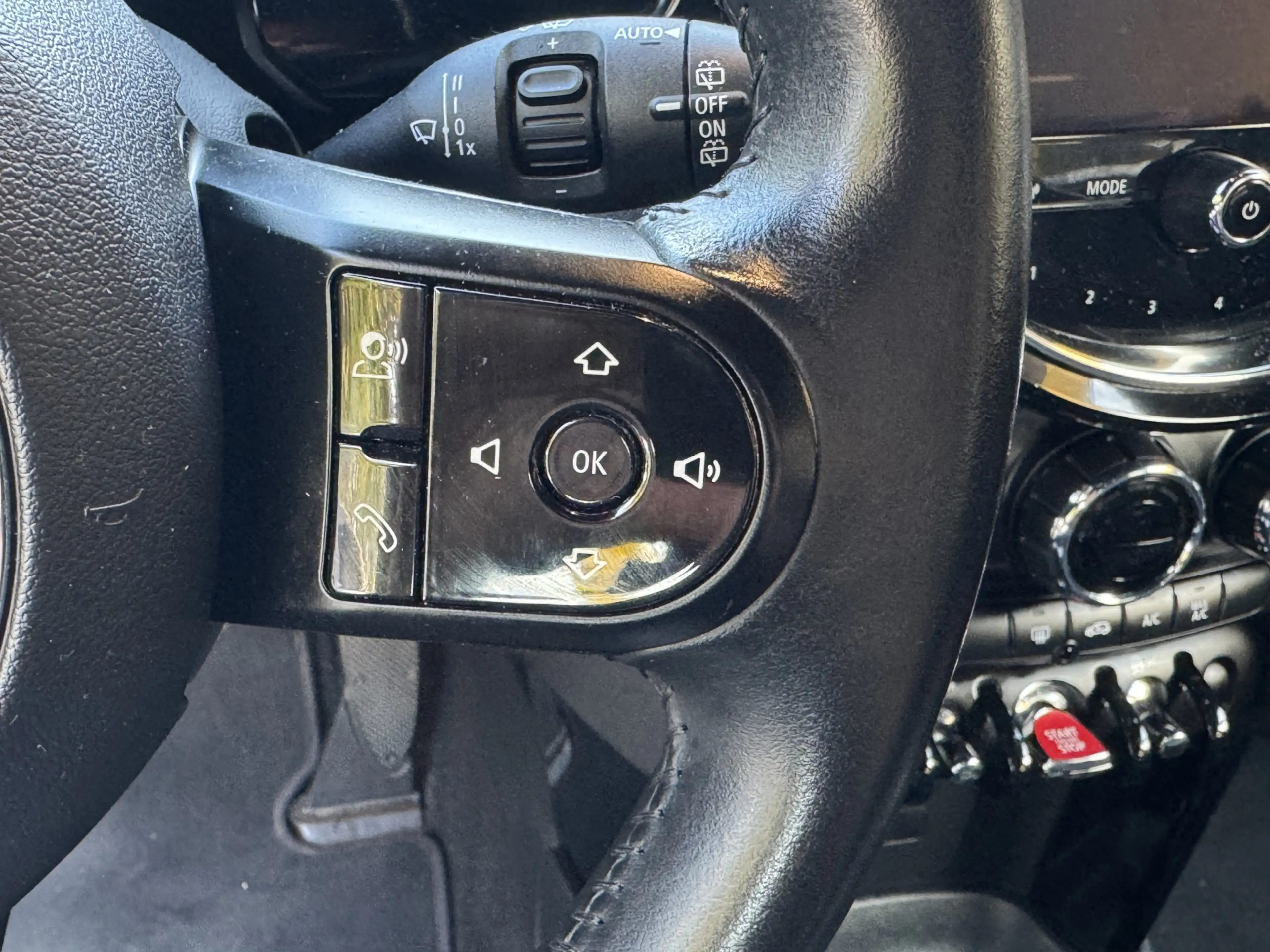 MINI One 5-Deurs 1.5 Climate Control Led Navi Carplay — photo 17
