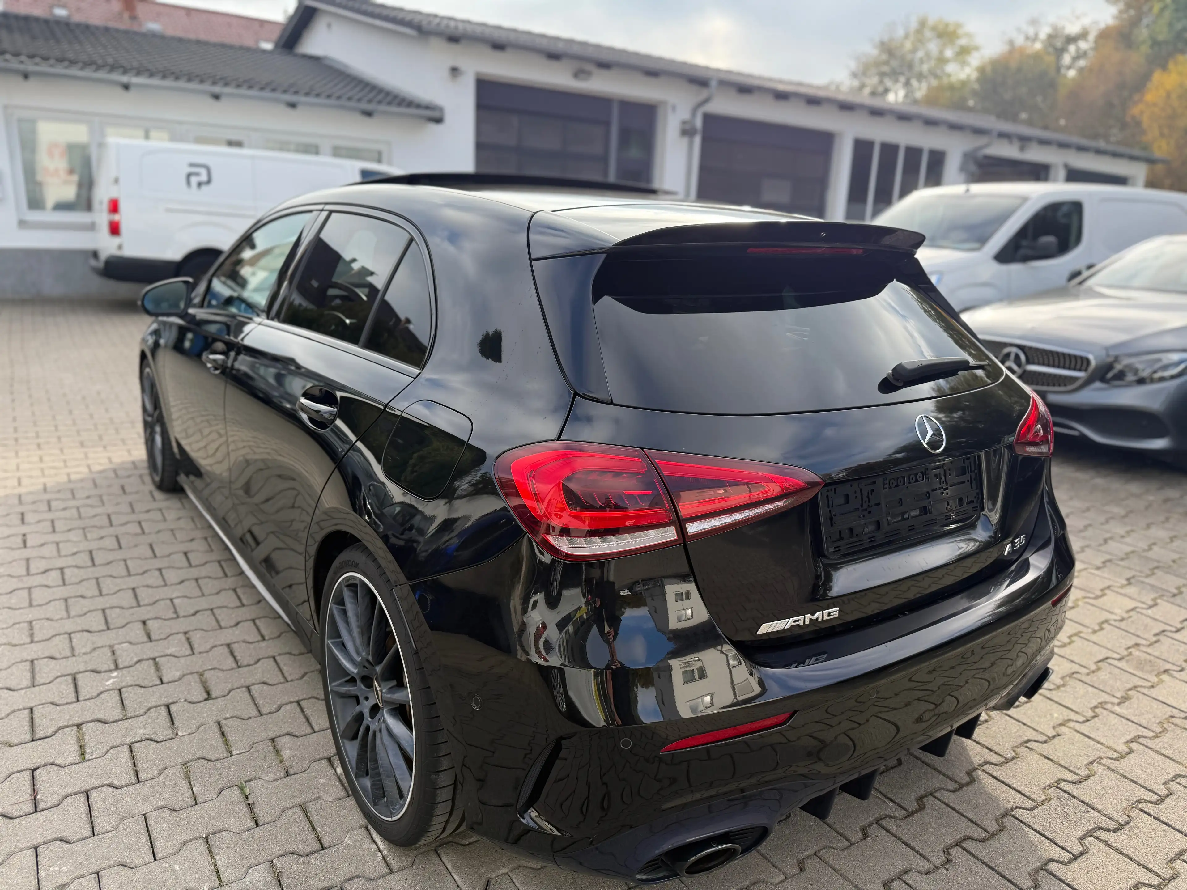Mercedes-Benz A 35 AMG Pano*Leder*8-Fach*Totwinkel*Kamera*Night-Paket*uvm — photo 6