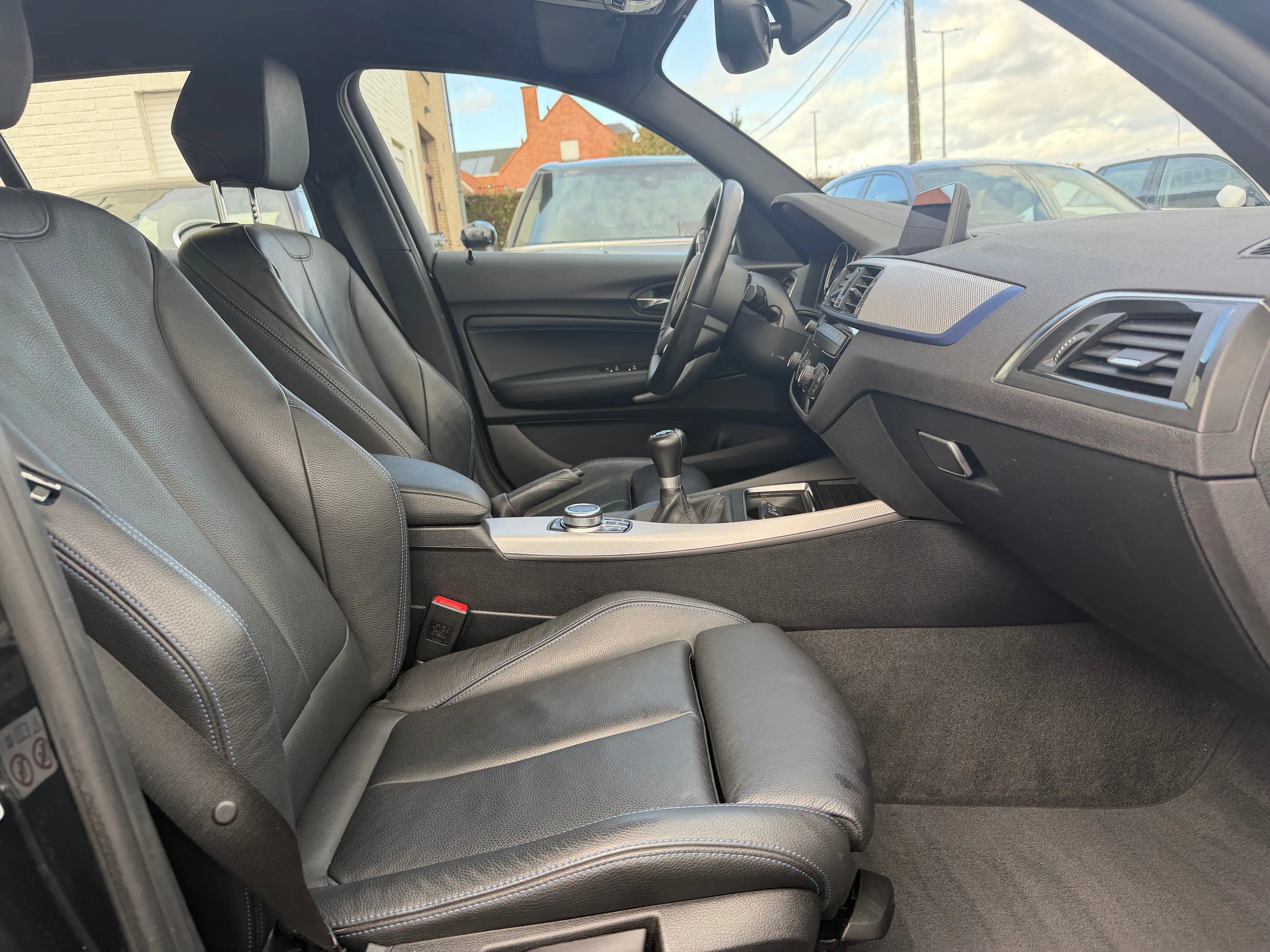 BMW 118 118i full M Pack xenon leder navi 12 Maanden waarborg — photo 5