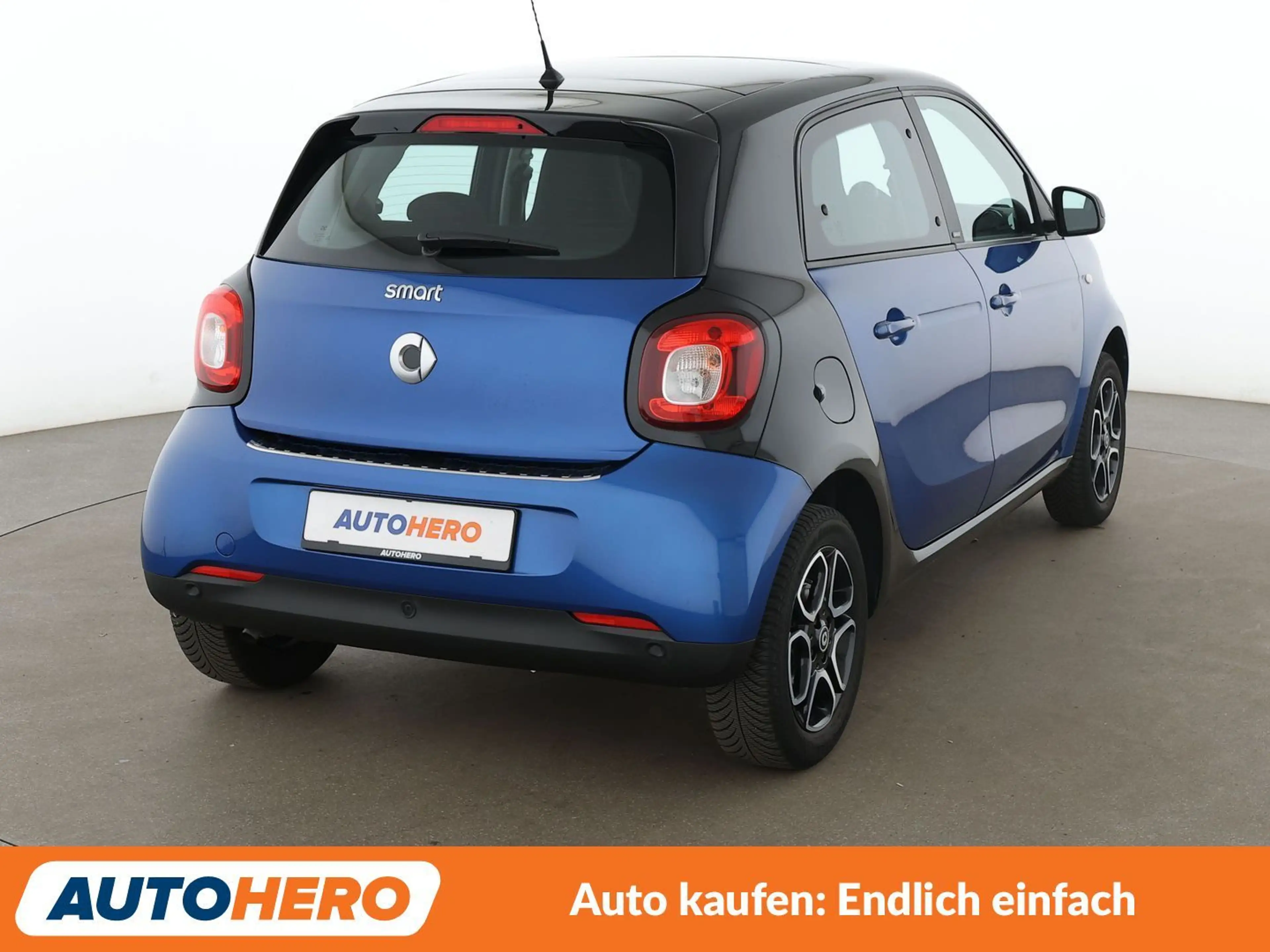 smart forFour 1.0 Basis passion *TEMPO*PDC*SHZ*ALU*PANO*KLIMA* — photo 6