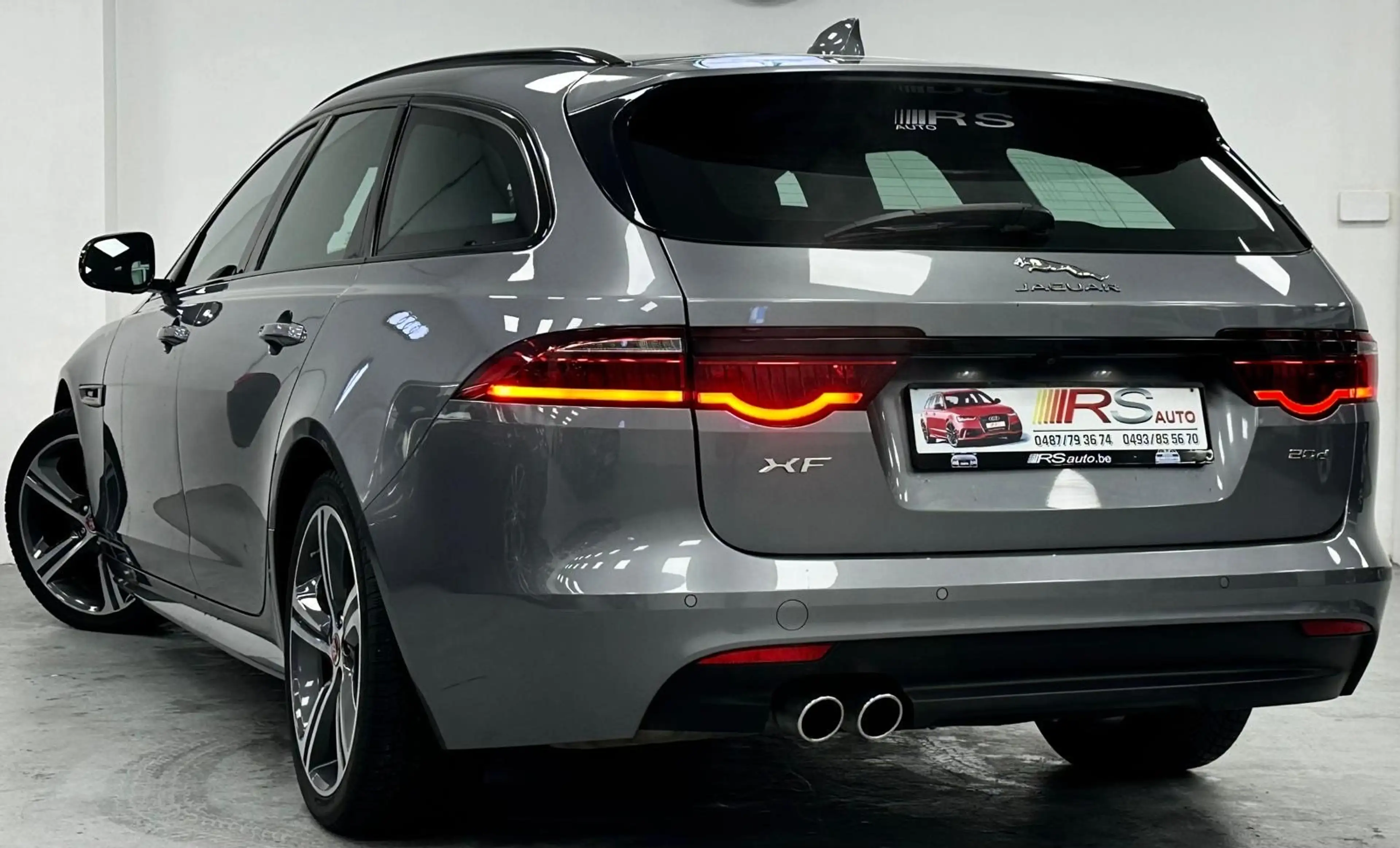 Jaguar XF 2.0 D AWD R-SPORT - GARANTIE 12 MOIS -PARFAIT ETAT — photo 3
