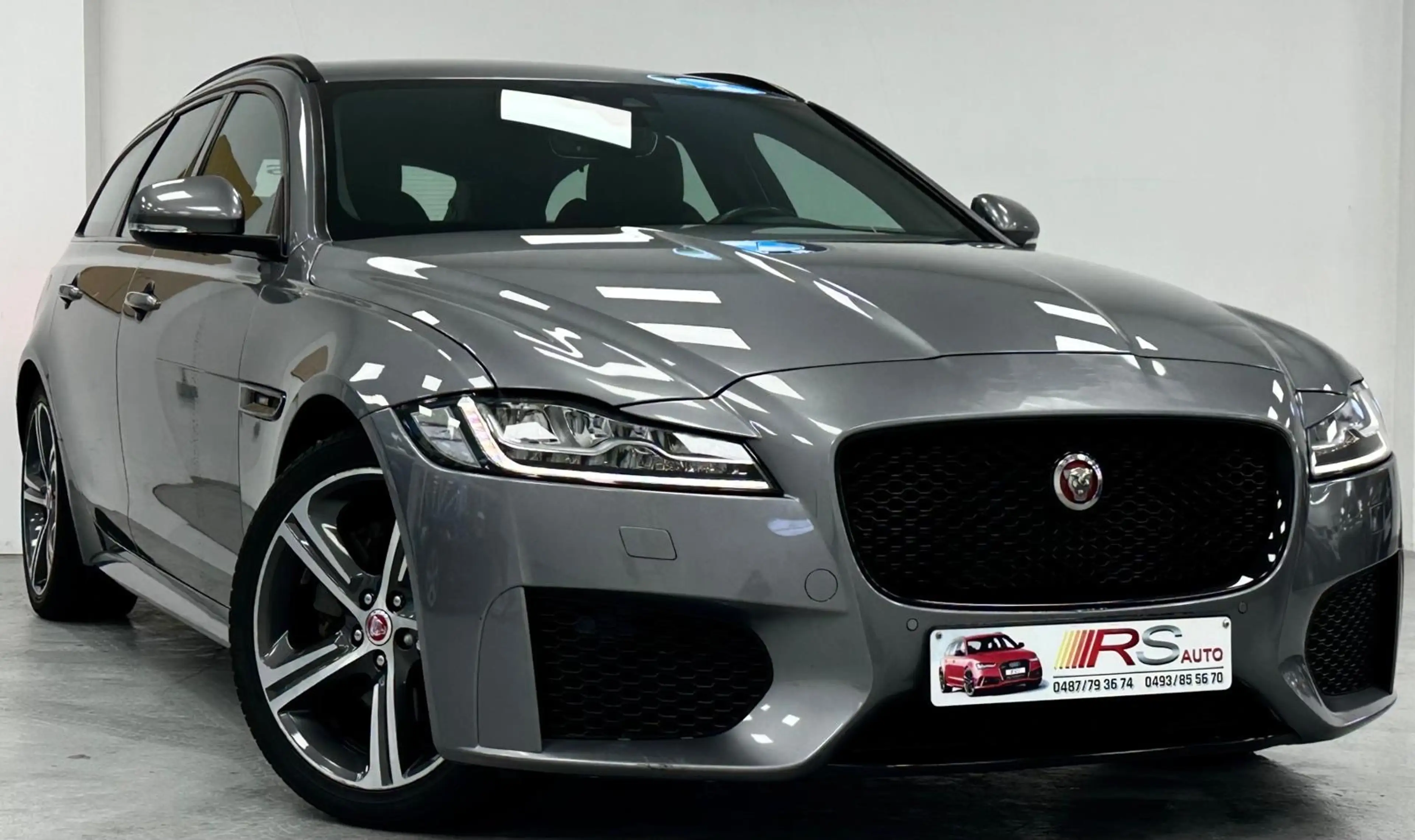 Jaguar XF 2.0 D AWD R-SPORT - GARANTIE 12 MOIS -PARFAIT ETAT — photo 2