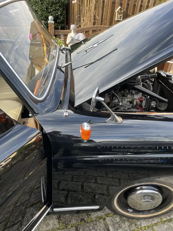 Mercedes-Benz 180 Ponton Limousine, foto 4