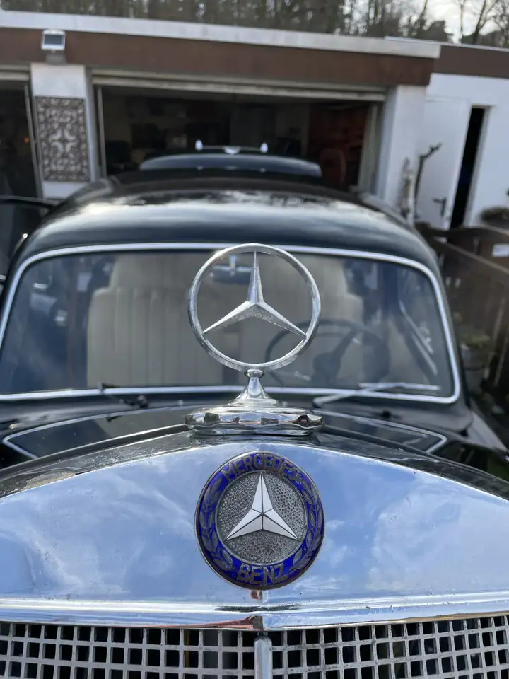 Mercedes-Benz 180 Ponton Limousine, foto 5