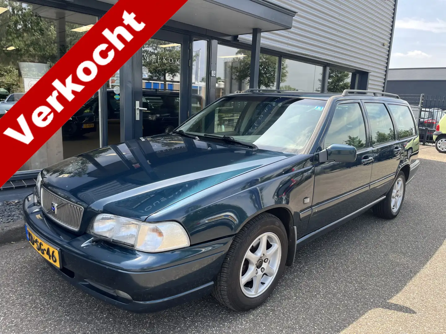 Volvo V70 2.5 Exclusive-Line APK 13-4-2026 Trekhaak Verde - 1