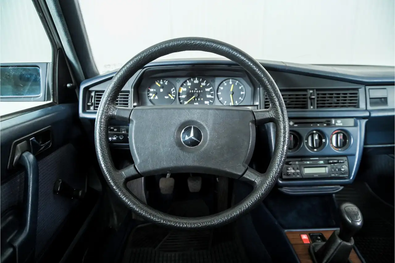 Mercedes-Benz 190D 2.0 Wegenbelastingvrij, foto 8