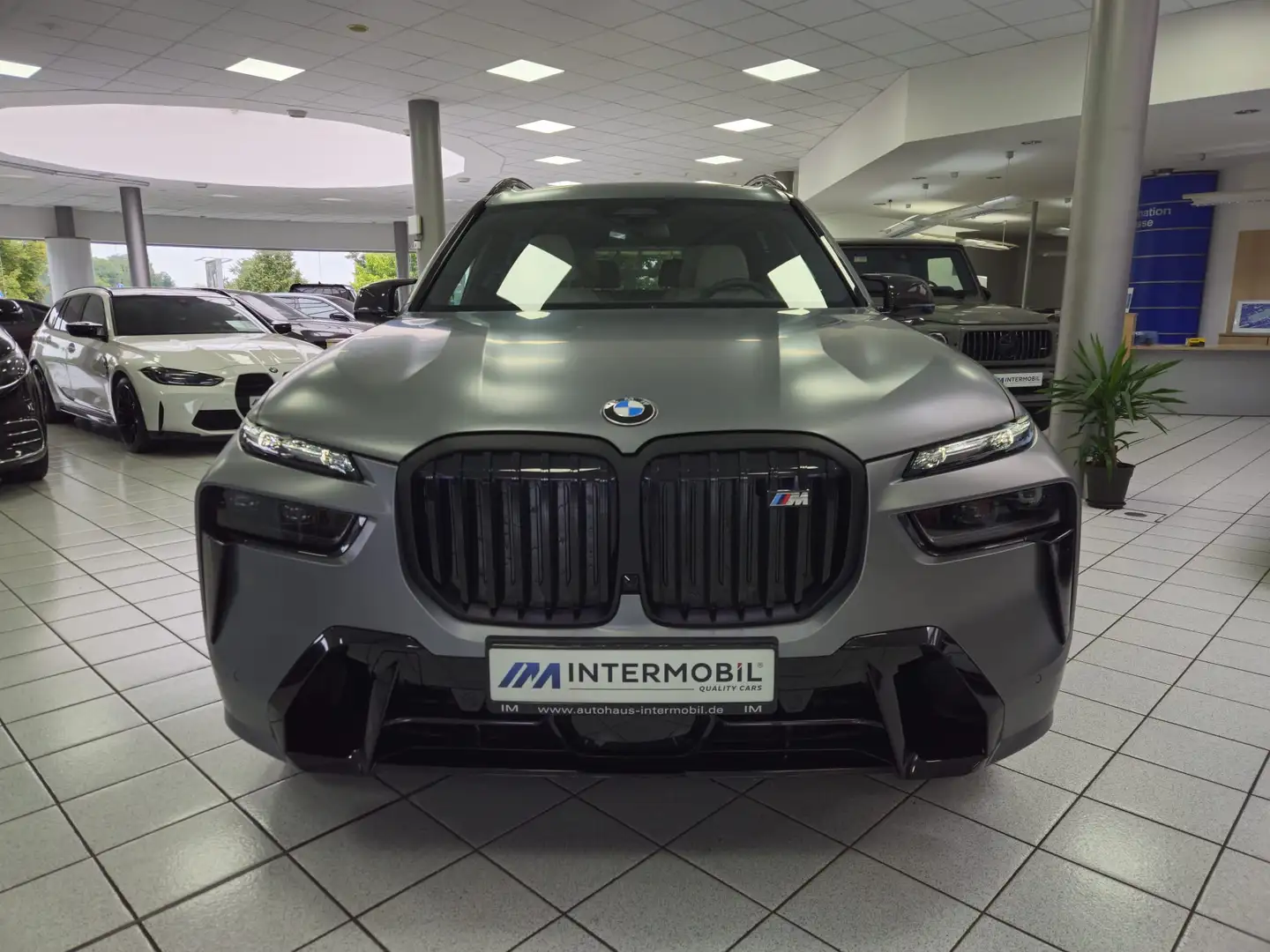 BMW X7 M i*PANO-SKY*B&W*HUD*KRISTALL*6-SITZ*360° Gris - 2