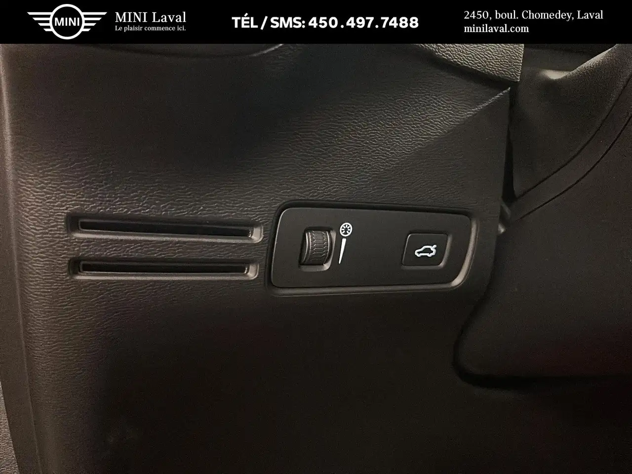 Volvo XC40 photo Volvo XC40