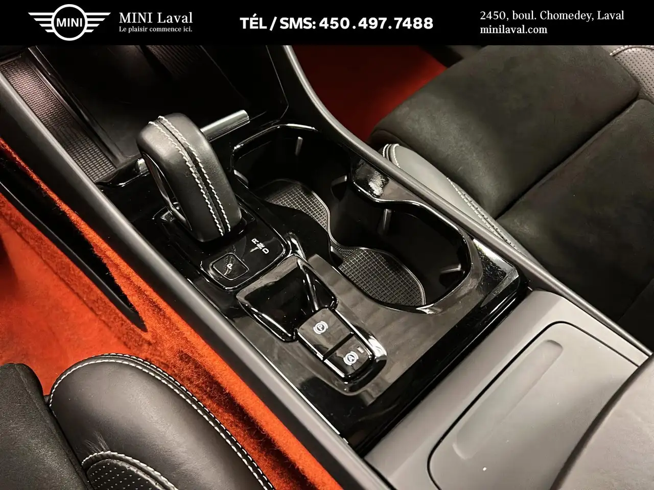 Volvo XC40 photo Volvo XC40
