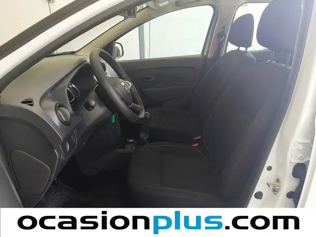 Dacia Sandero view 8