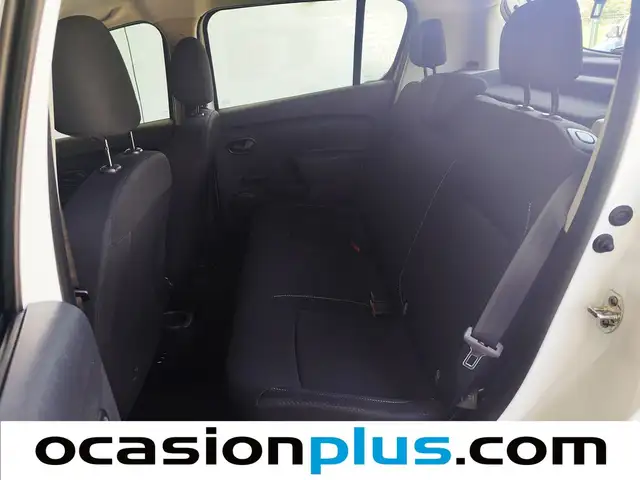 Dacia Sandero view 9