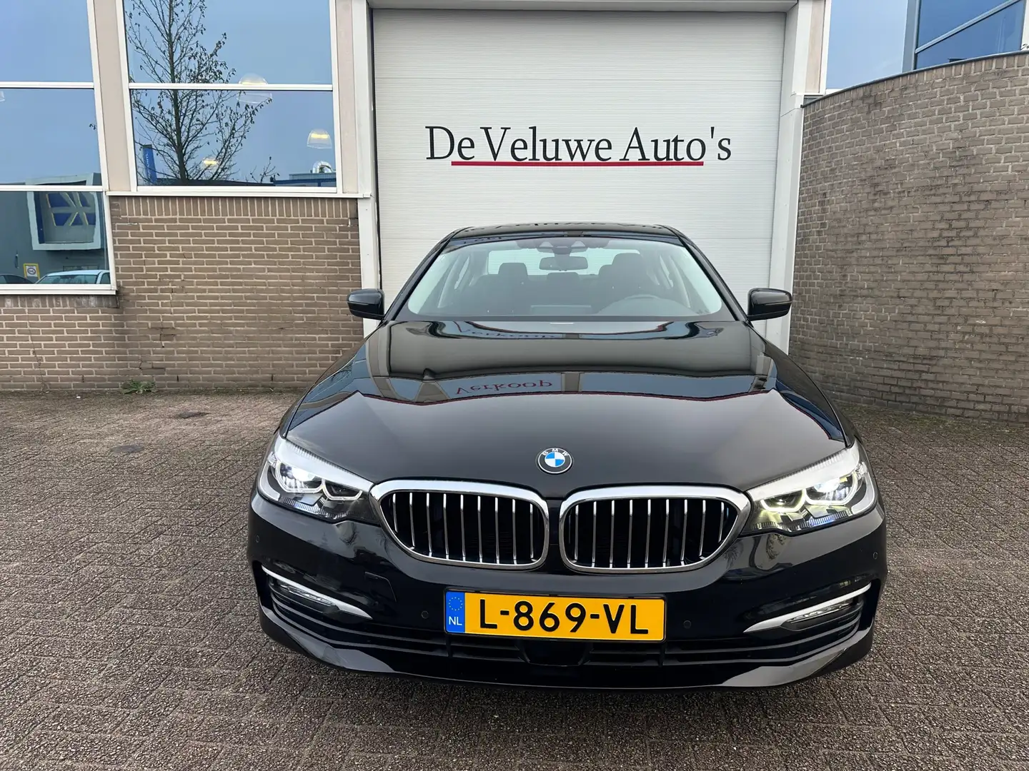 BMW 530 5-serie 530e iPerformance Executive | Carplay | An Zwart - 2